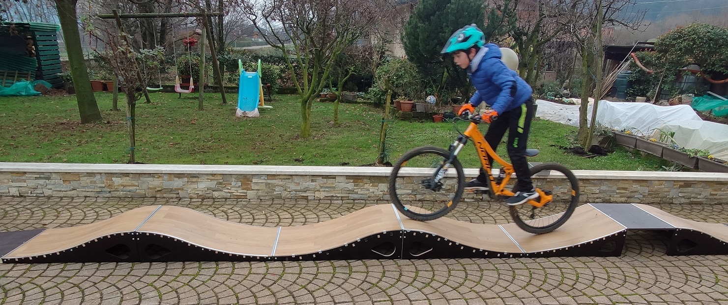 Pump track modulare